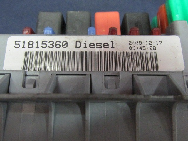 Fiat Linea  1,3 16v Diesel külső biztosíték tábla 51815360