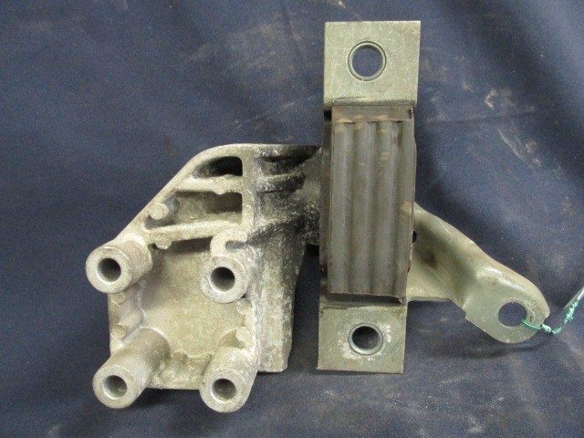 Fiat Punto II. 1999-2003 1,2 8-16v benzin motortartó gumibak 46809632