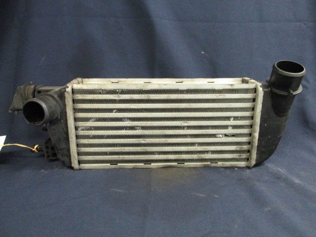 Fiat 500 1,3 16v Diesel intercooler 51787495