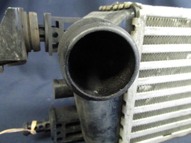 Fiat 500 1,3 16v Diesel intercooler 51787495