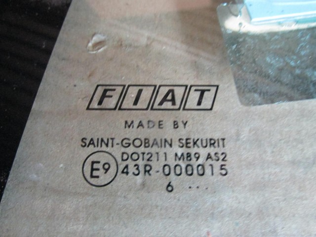 Fiat Bravo II. jobb hátsó, fix,zöld színű üveg