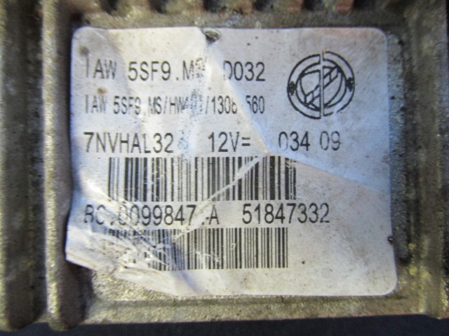 Fiat 500 1,2 8v  benzin motorvezérlő 51847332