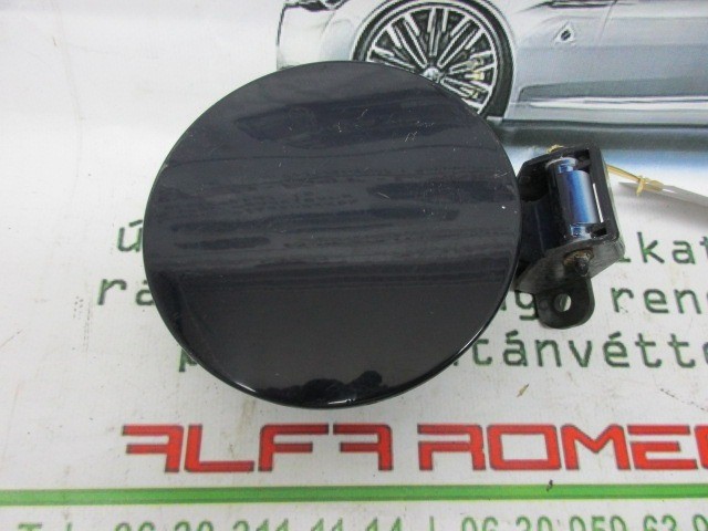 Alfa Romeo 156 limusin kék színű tankajtó
