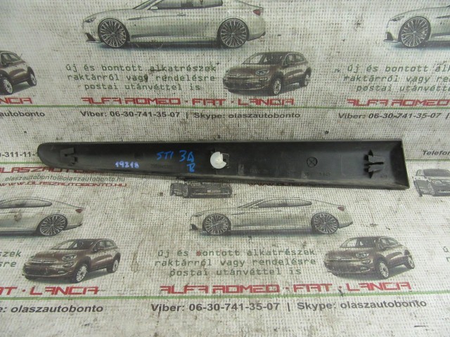 Fiat Stilo 3 ajtós, 7353145310 számú, bal hátsó díszcsík