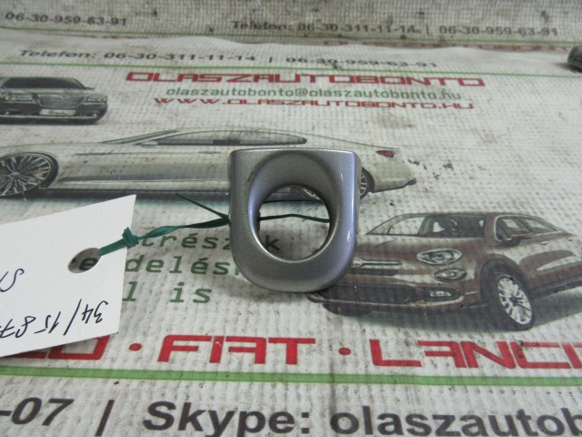 Fiat Stilo 3 ajtós zárbetét kupak