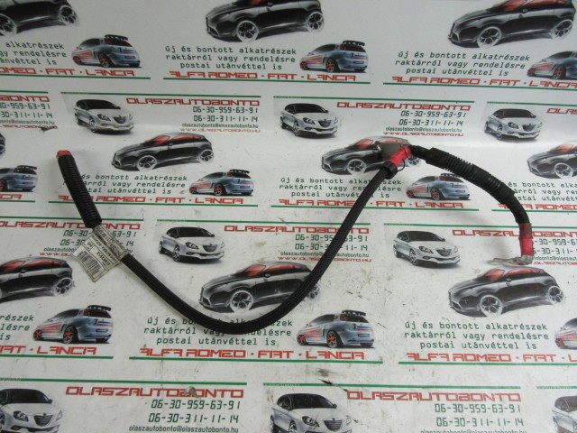 Lancia Ypsilon III. 51962912 számú pozitív akku kábel
