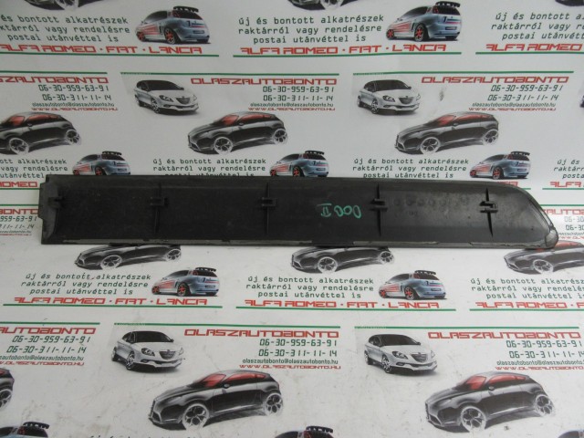 Fiat Doblo II. 735388384 számú, bal hátsó díszcsík