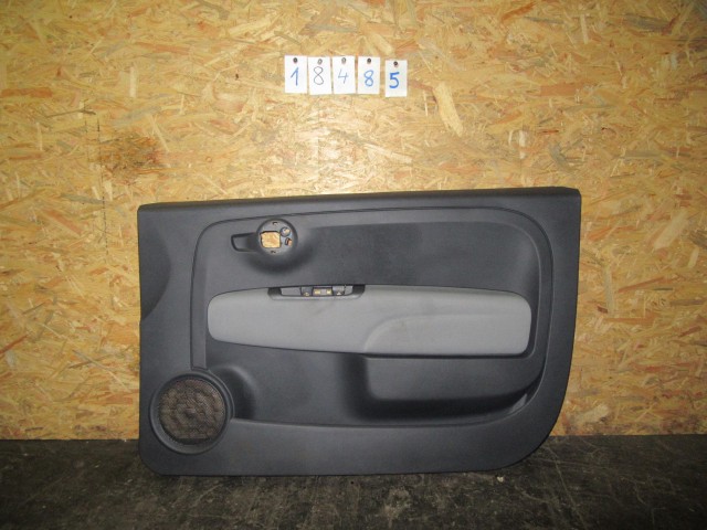 Kárpit18485 Fiat 500 fekete- szürke színű, szövet, jobb első ajtókárpit