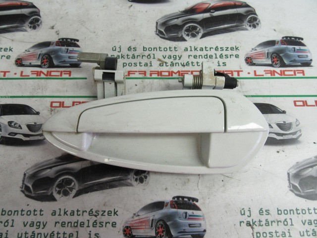 Fiat Linea fehér színű bal hátsó külső kilincs