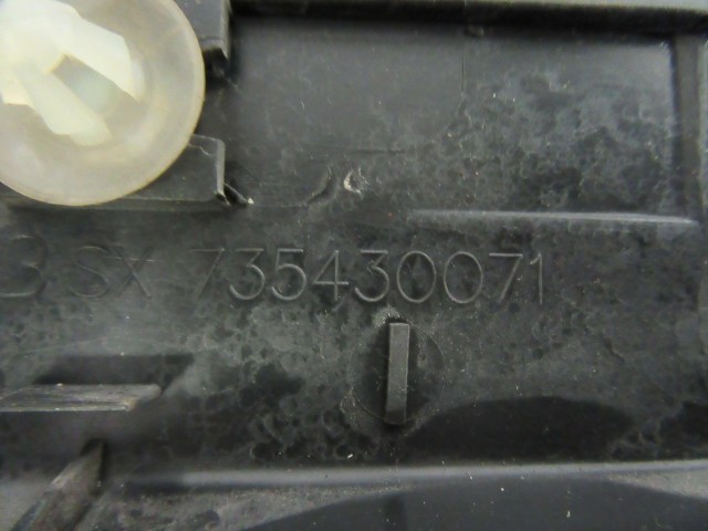 Fiat Bravo II. 735430071 számú, bal hátsó C oszlop dísz műanyag