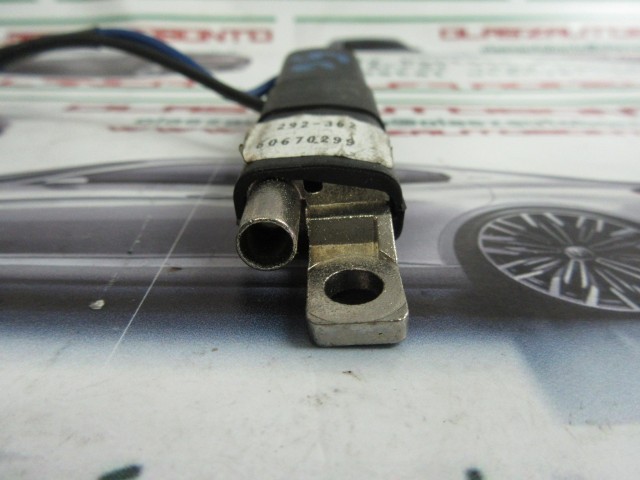 Alfa Romeo 156 60670299 számú antenna erősítő