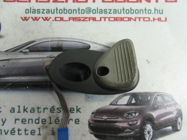 Gomb39145 Alfa Romeo 156 50203033 számú, selespeed váltógomb -