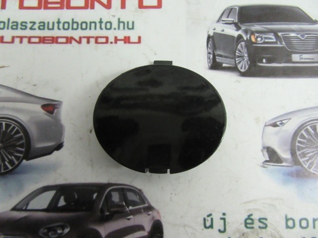 Fiat Punto Evo 735500129 számú, fekete színű, első vonószem takaró
