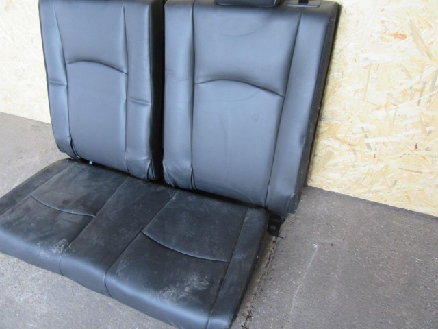 54043 Fiat Freemont 7 személyes, fekete színű, bőr ülés garnitúra