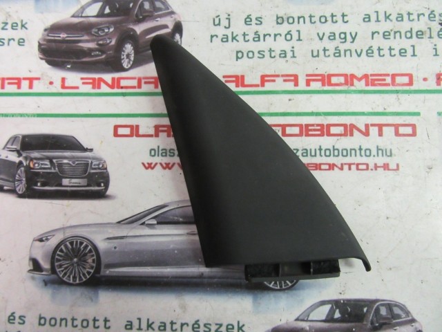 Alfa Romeo 159 156043084 számú, bal első tükör takaró háromszög