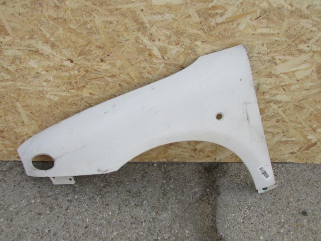 75631  Fiat Multipla 1998-2003 fehér színű bal első sárvédő