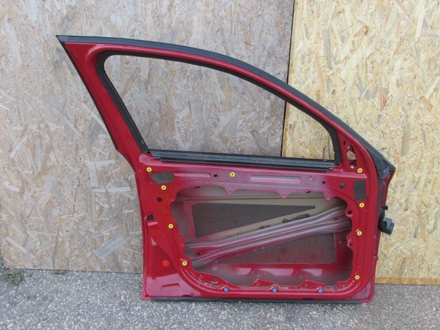 87965 Alfa Romeo 159 piros színű bal első ajtó