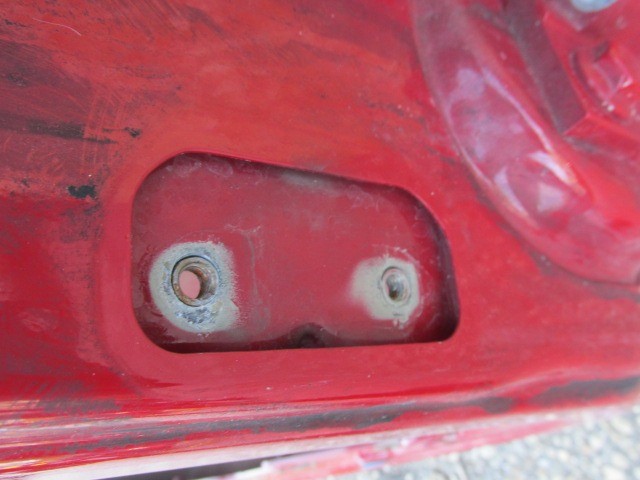 87965 Alfa Romeo 159 piros színű bal első ajtó