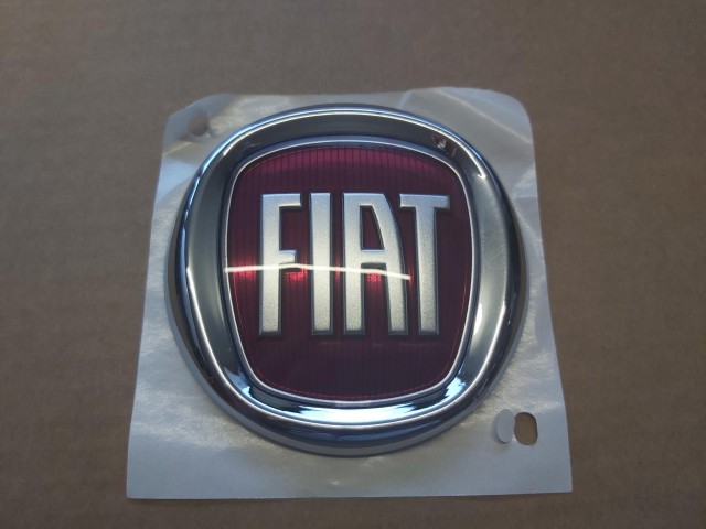 Fiat Freemont gyári új, hátsó embléma K68100272AA