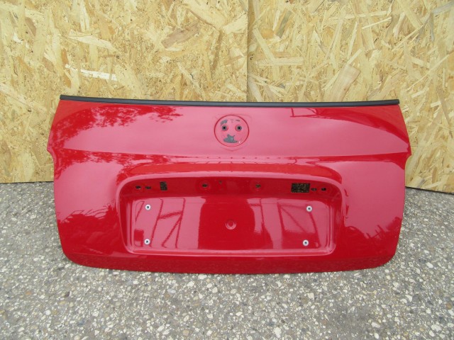 135074  Fiat 500 Cabrio piros színű csomagtérajtó  51839703