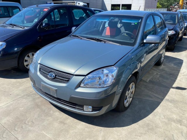 Kia Rio 5 ajtós 1,5 Dci 2007-es alkatrészek 