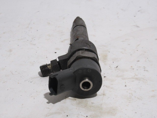 Fiat Punto II.-III. 1,9 8v Diesel injektor 0445110019