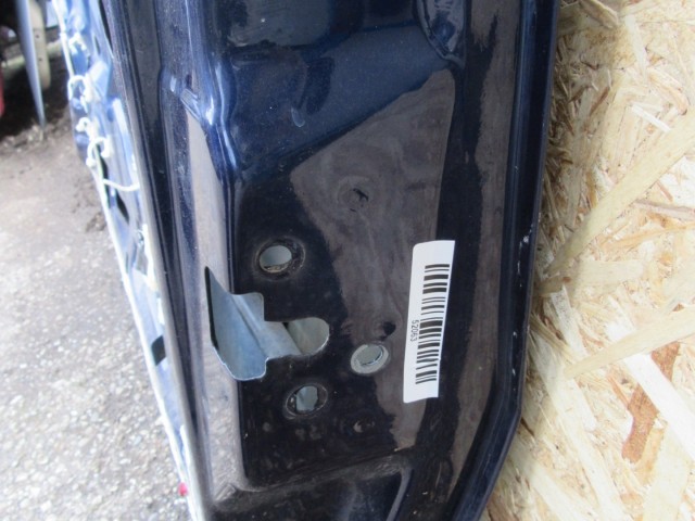 52063 Alfa Romeo Gt kék színű, jobb oldali ajtó a képen látható sérüléssel