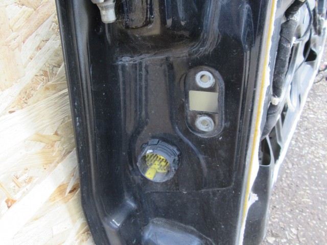 52065 Alfa Romeo Gt fekete színű, jobb oldali ajtó a képen látható sérüléssel
