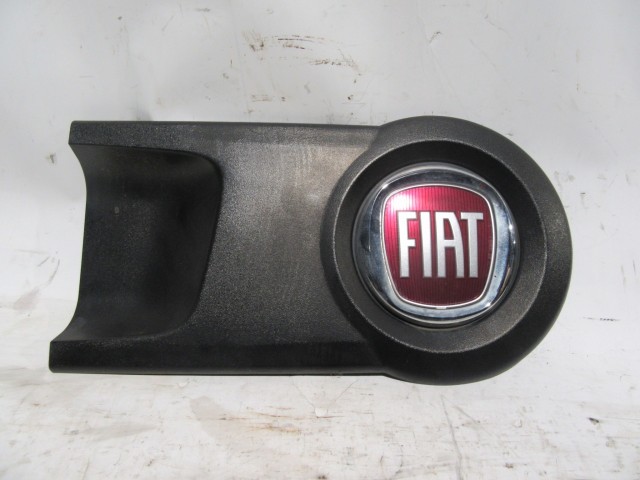 Fiat Doblo III.-IV. jobb hátsó embléma tartó