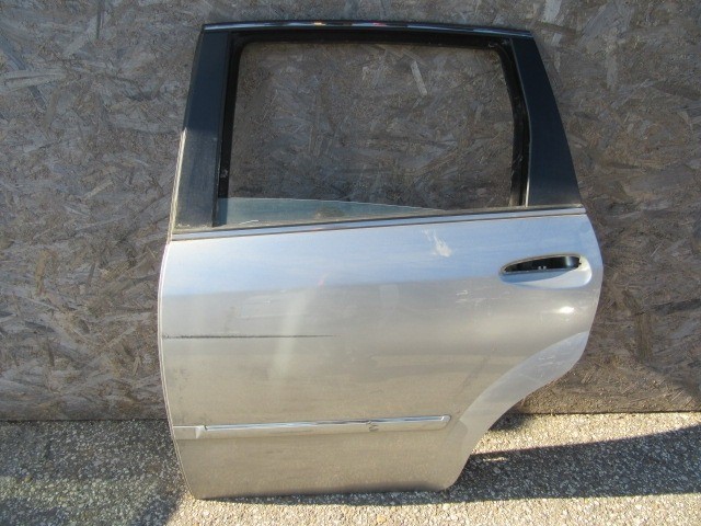 138906 Fiat Croma 2005-2010 bal hátsó ezüst színű ajtó