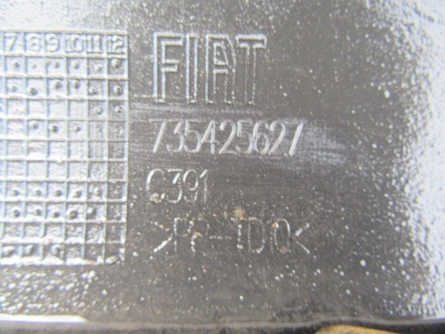 147860 Fiat 500 2007-2015 Pop hátsó lökhárító 3 parkszenzor helyes