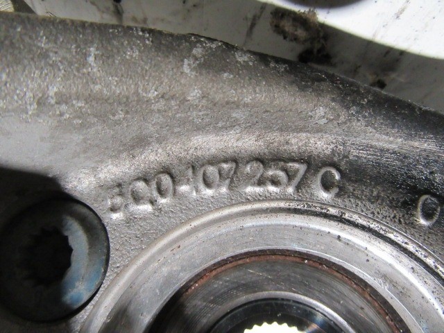 Škoda Karoq 1,5 benzin bal első csonkállvány (kerékagy)