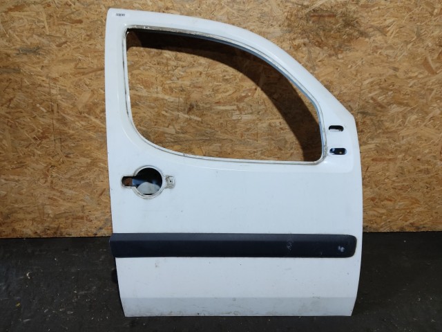 154883 Fiat Doblo 2000-2009 fehér színű jobb első ajtó