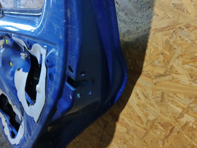 157575 Toyota Aygo 2005-2014 jobb hátsó kék színű ajtó