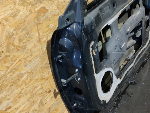 157646 Alfa Romeo MiTo 2008-2018 vulcan nero színű Jobb oldali ajtó, képen látható sérüléssel