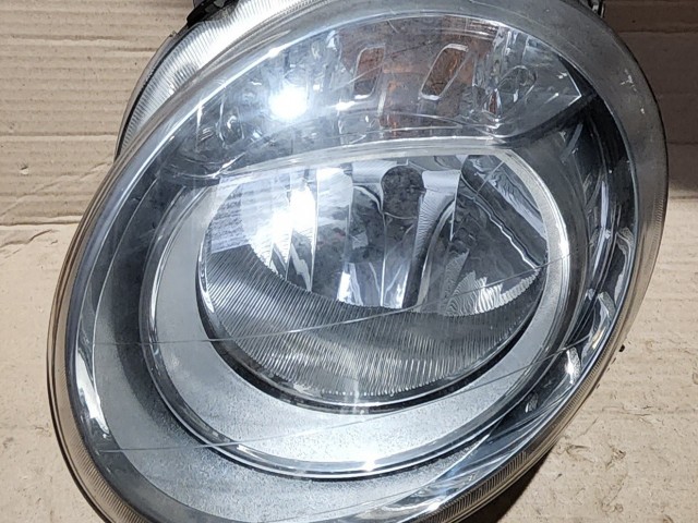 12239 Fiat 500 2007-2015 bal első fényszóró, a képen látható sérüléssel 51787492