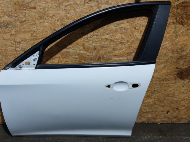 163176 Alfa Romeo Giulietta 2010-2020 Bal első  fehér színű ajtó, a képen látható sérüléssel!! 50509245