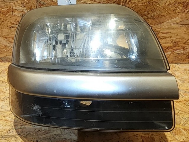 165154 Fiat Doblo I. 2000-2005 jobb első ködlámpás fényszóró, felső részén matt a plexi !!!!!!!!