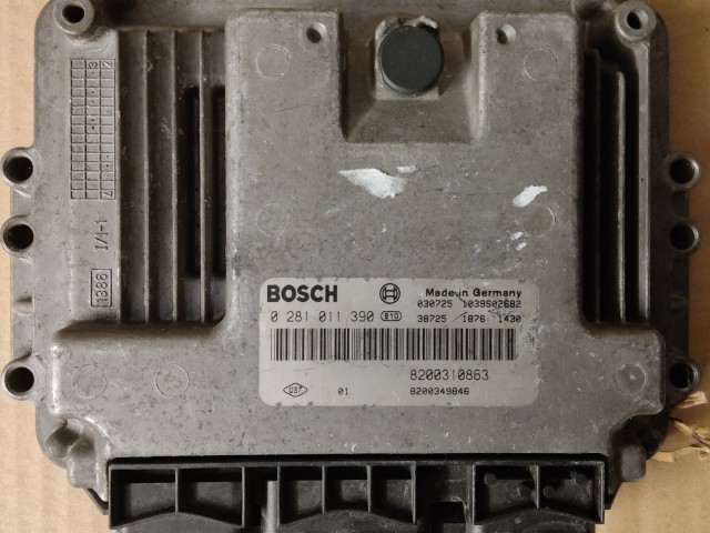 Renault Megane 2002-2009 1,9 Diesel Motorvezérlő 0281011390