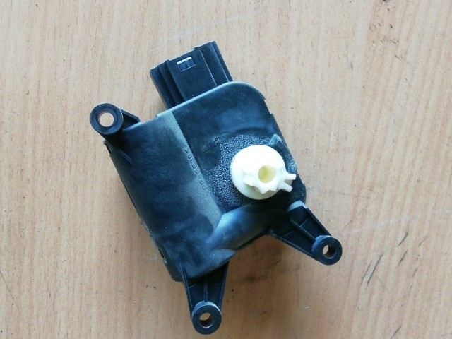 Volkswagen Touran 2005-2008 Fűtés állító motor 1K0907511