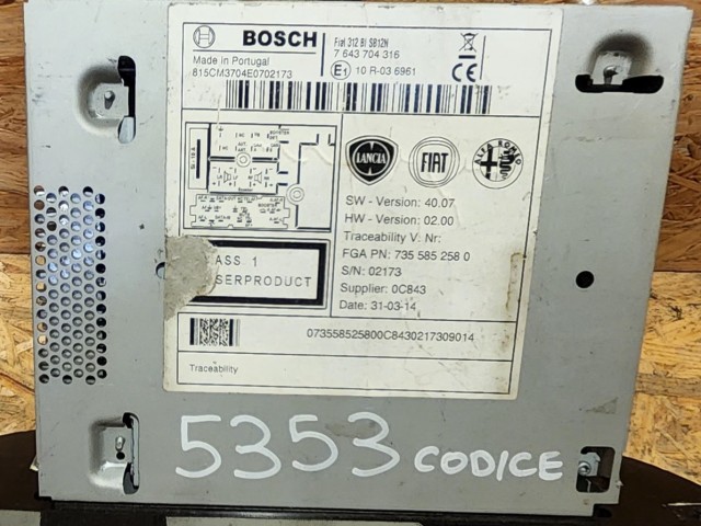 167040 Fiat 500 2007-2015 fekete színű, Bosch, Mp3-as Cd-s rádió 735585258