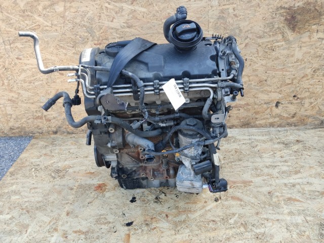 Volkswagen Touran 2003-2010 1,9 Diesel motor, motoralkatrészek BKC