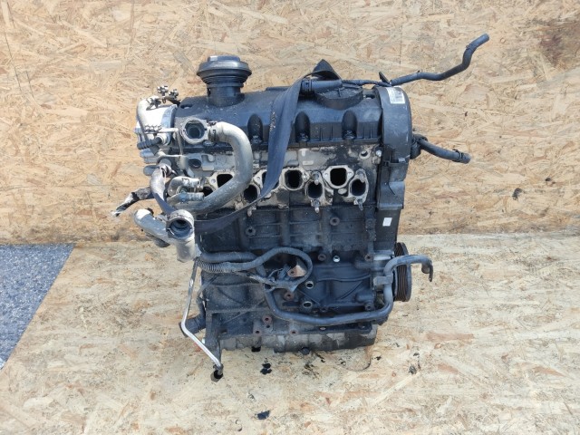 Volkswagen Touran 2003-2010 1,9 Diesel motor, motoralkatrészek BKC