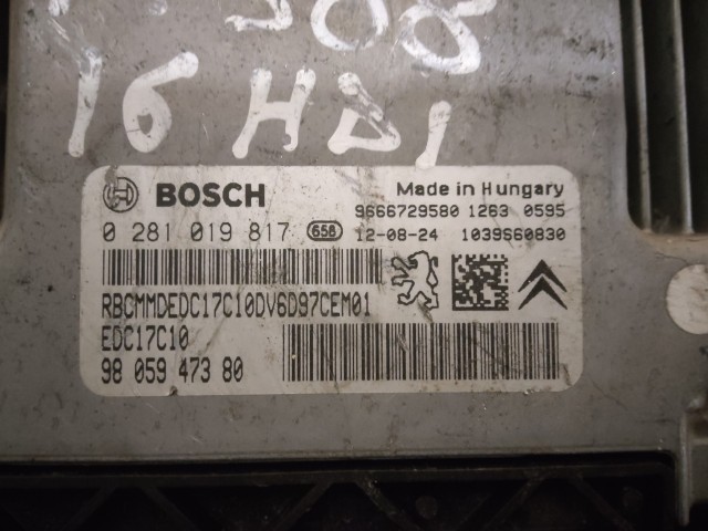 173365 Peugeot 308 2007-2014 1,6 Diesel Motorvezérlő Bosch 0281019817 , 9805947380