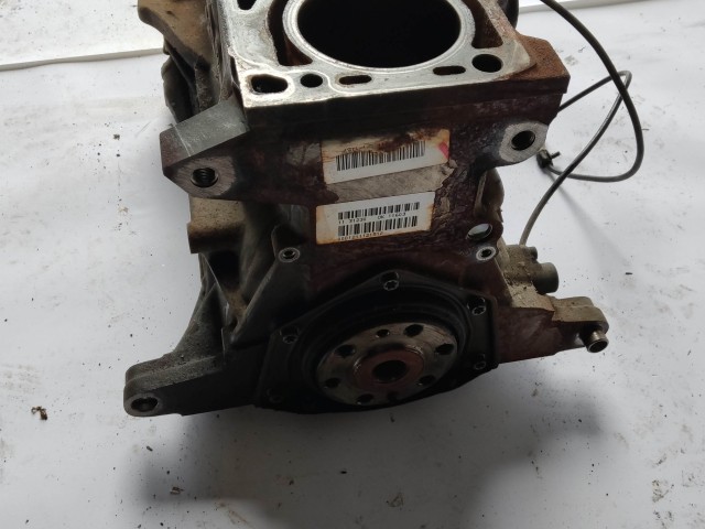 170110 Alfa Romeo 147 2000-2010 1,6 16v 105 Le benzin motor, motoralkatrészek AR37203