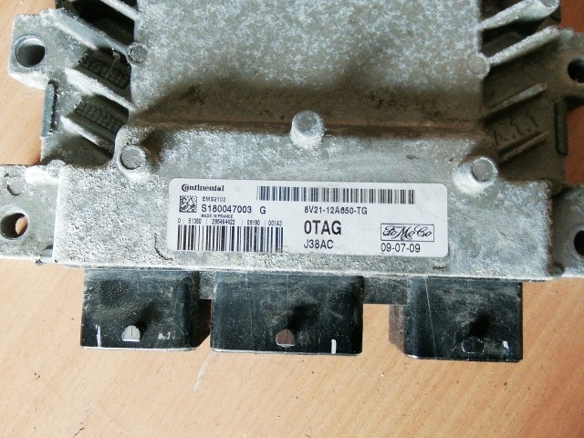 Ford Fiesta 2008-2017 1,4 benzin Motorvezérlő 8V21-12A650-TG