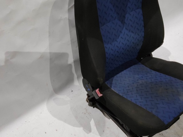 170545 Fiat Doblo 2000-2009 bal első ülés, a képen látható sérülésekkel 