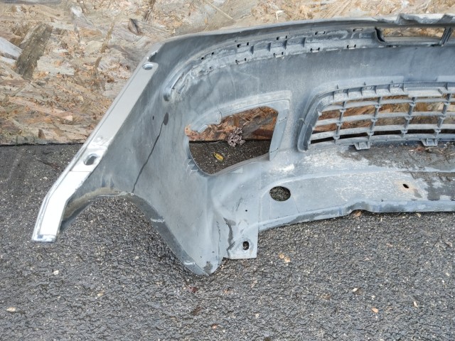172971 Fiat Punto III. 2003-2010 első lökhárító, a képen látható sérüléssel