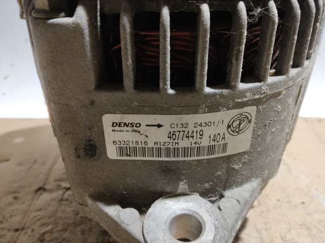 Fiat Stilo 2,4 20v benzin Generátor 140A 46774419