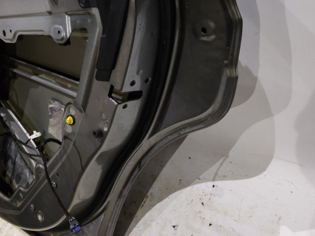170998 Lancia Thema 2012-2014 grafit szürke színű jobb hátsó ajtó